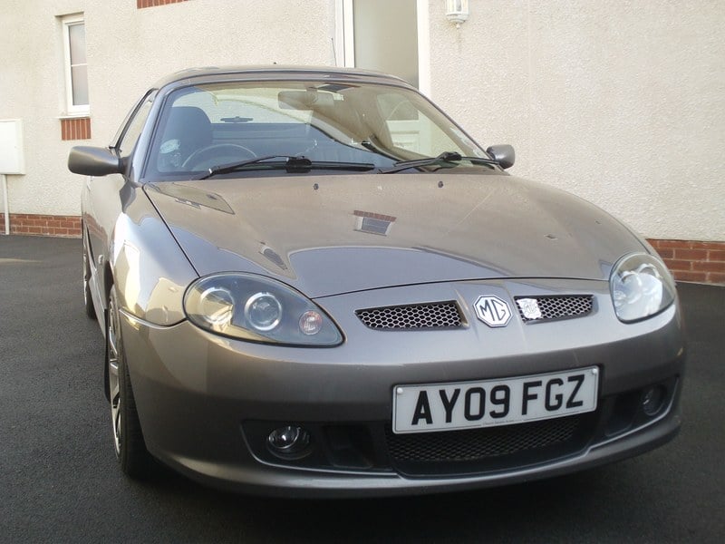2009 MG TF