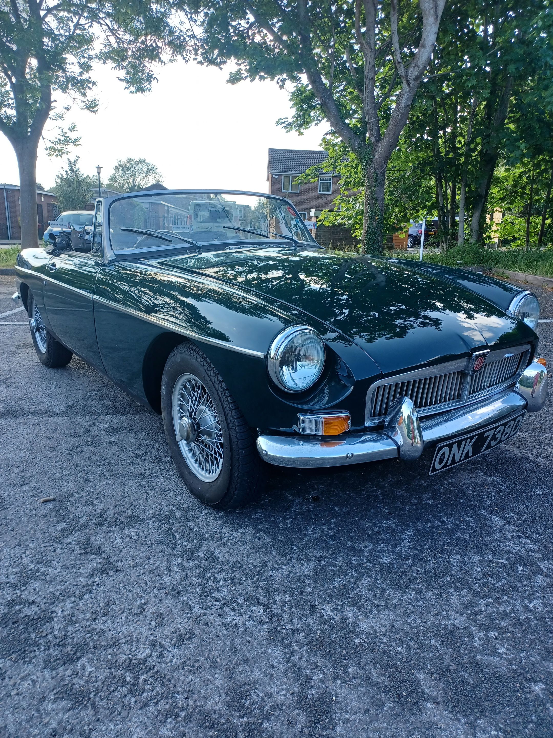 1966 MG MGB Push Button