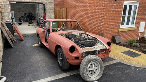 1975 MG MGB GT