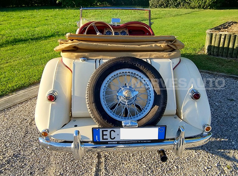 1954 MG TF spider 1500cc | Restauro impeccabile, foto 10