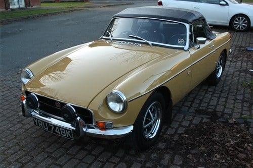 1972 MGB Roadster - Harvest Gold, Overdrive Chrome Bumper MG