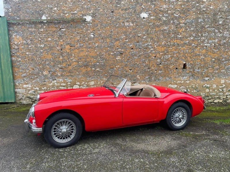 1961 MG MGA - 2 1961 MG MGA - 2
