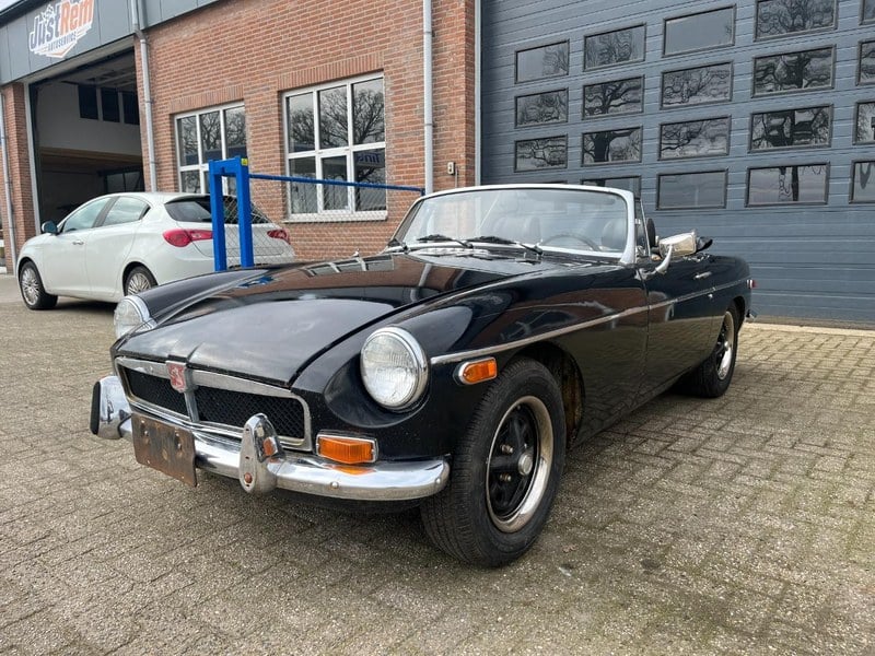 1973 MG MGB - 1 1973 MG MGB - 1