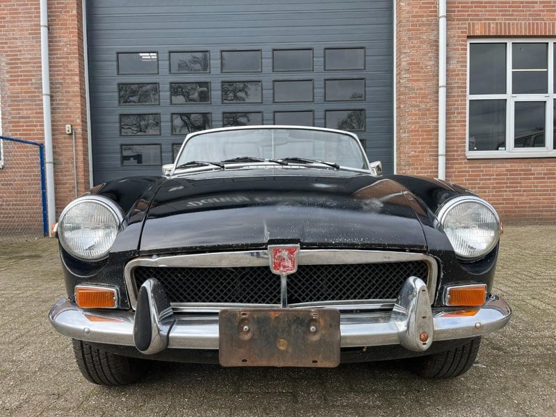 1973 MG MGB - 2 1973 MG MGB - 2