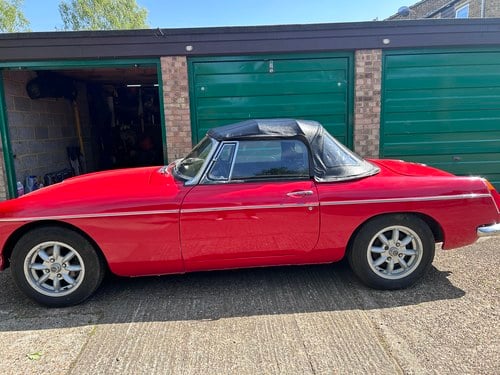 1971 MG MGB Push Button
