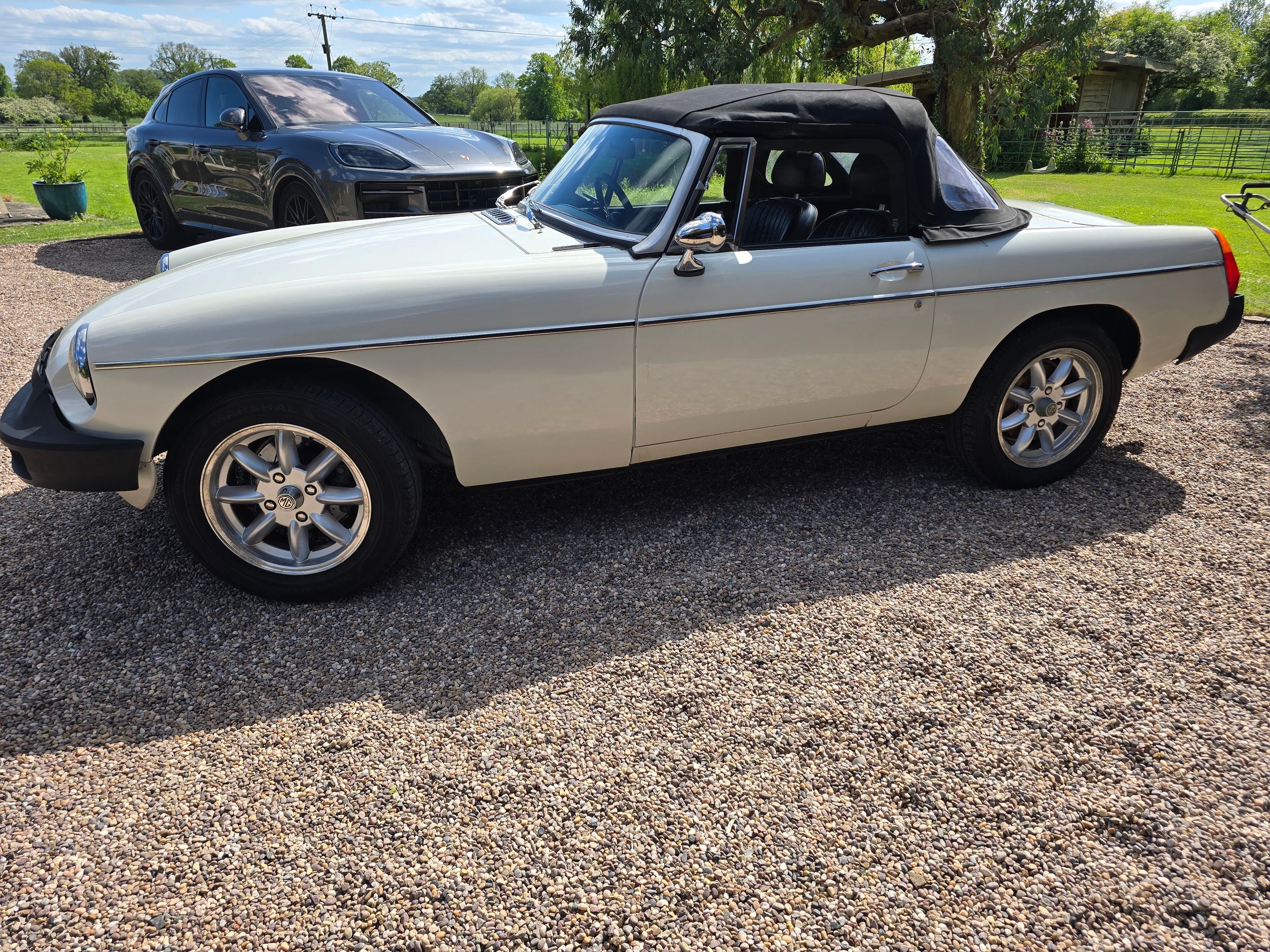 1976 MG MGB GT