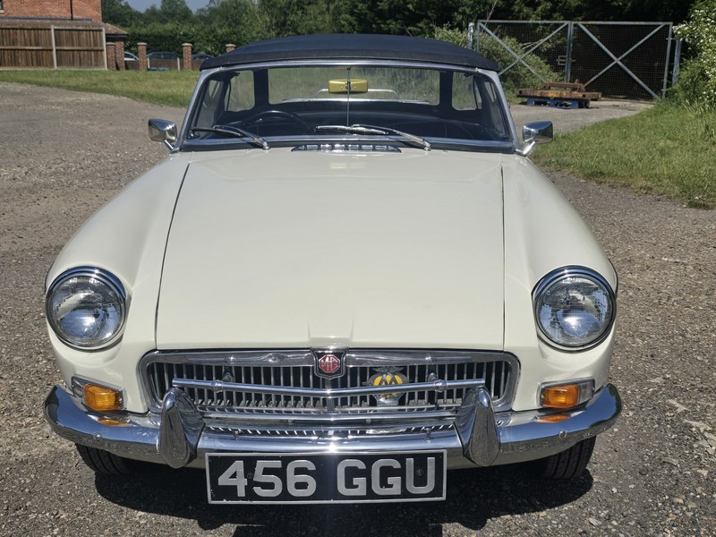 1964 MG MGB - 2 1964 MG MGB - 2