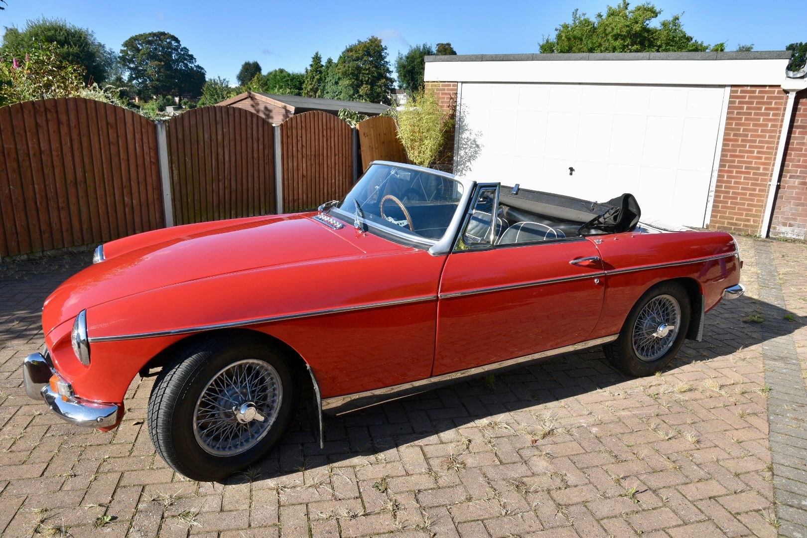 MG B Roadster 1967 Mark1 Red FREE UK DELIVERY For Sale, foto 3