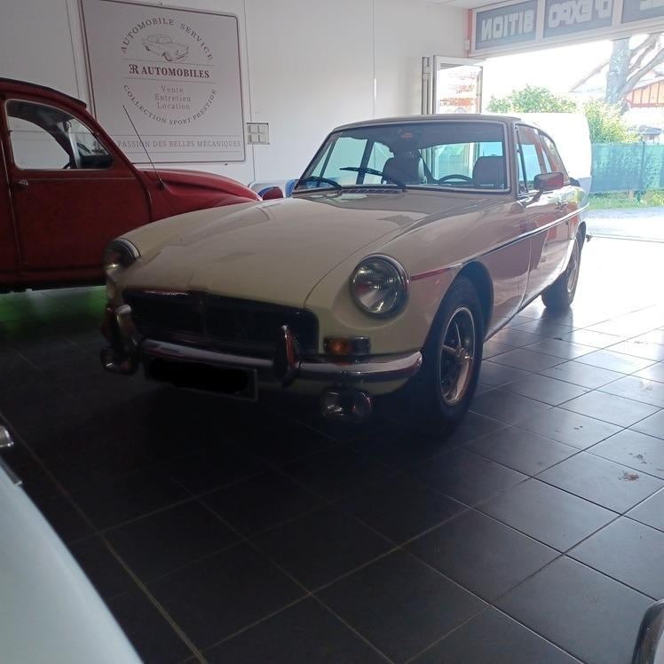 1974 MG MGB - 2 1974 MG MGB - 2