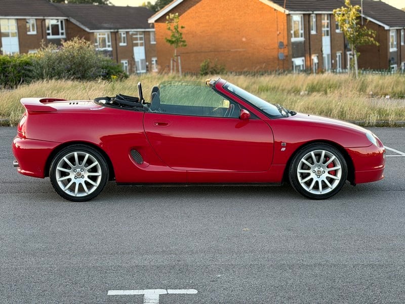 2001 MG MGF - 2 2001 MG MGF - 2