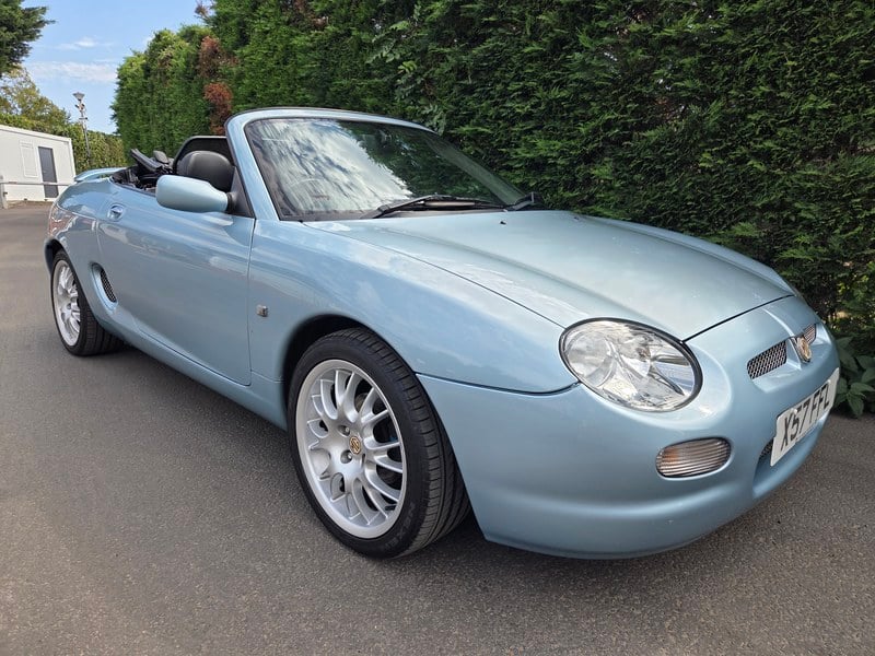 2000 MG MGF - 2 2000 MG MGF - 2