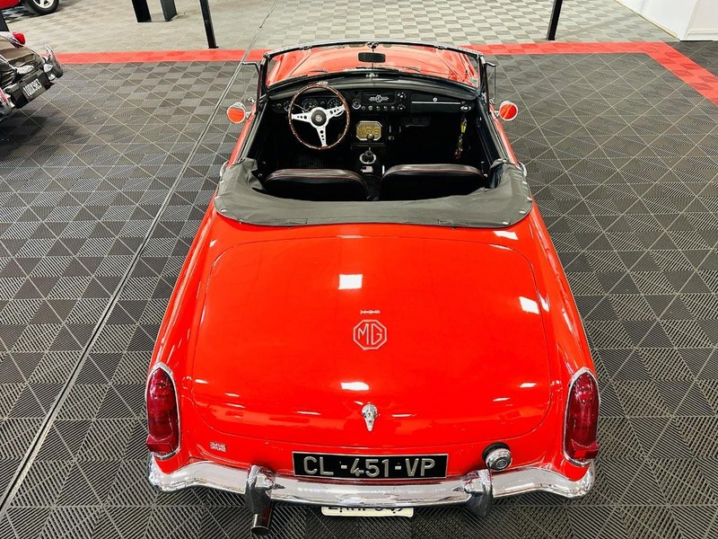 1964 MG MGB - 2 1964 MG MGB - 2