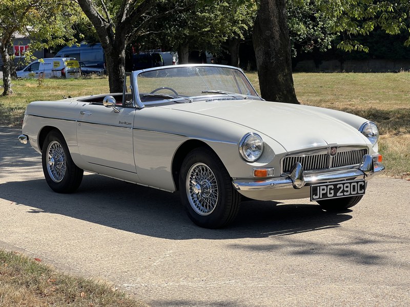 1965 MG MGB - 2 1965 MG MGB - 2