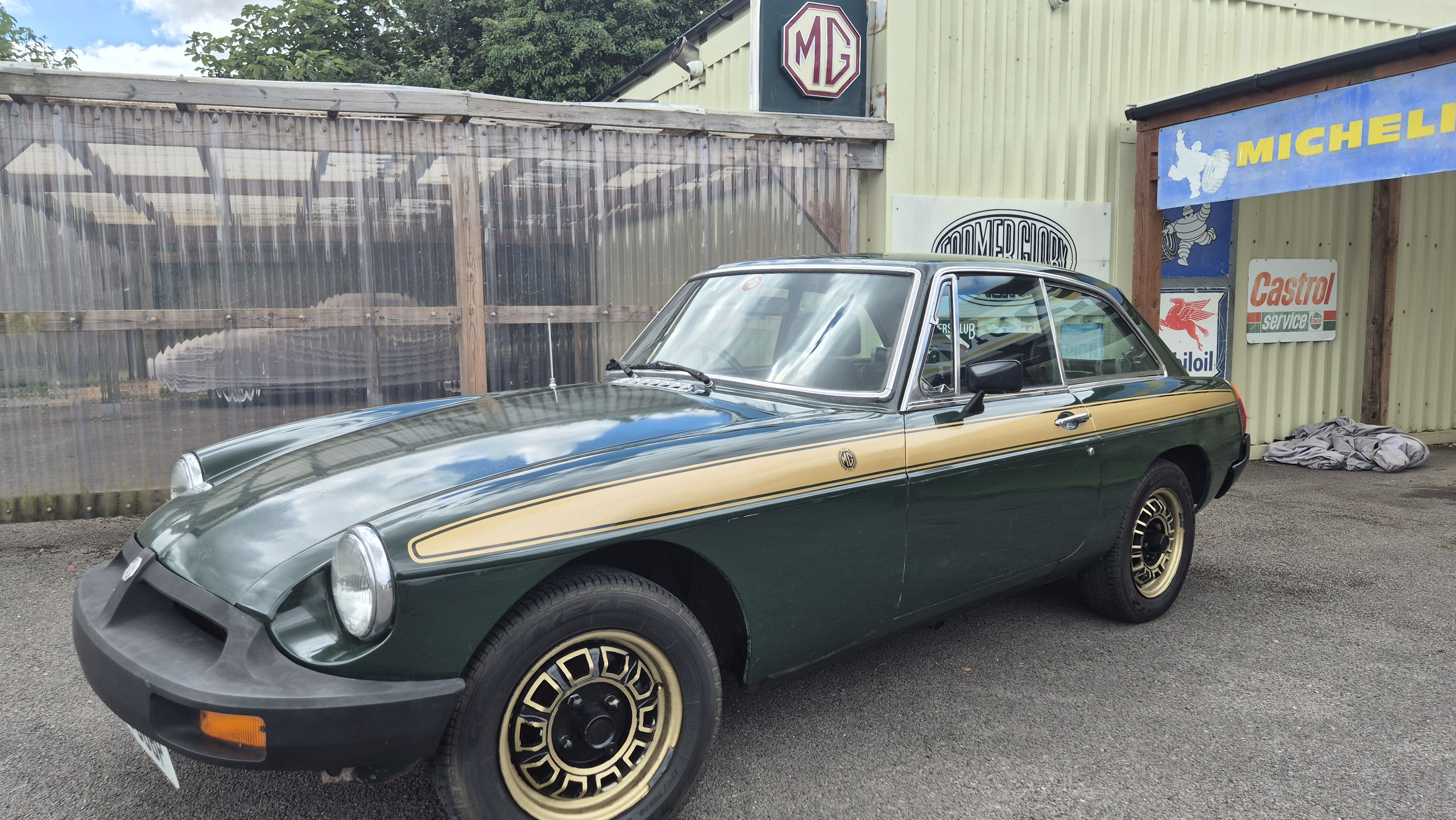 1975 MG MGB GT