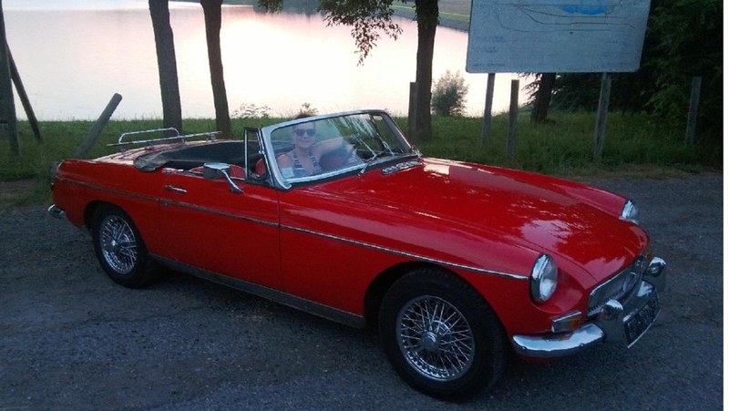 1966 MG MGB - 2 1966 MG MGB - 2
