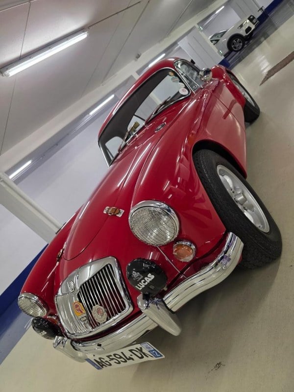 1961 MG MGA - 2 1961 MG MGA - 2