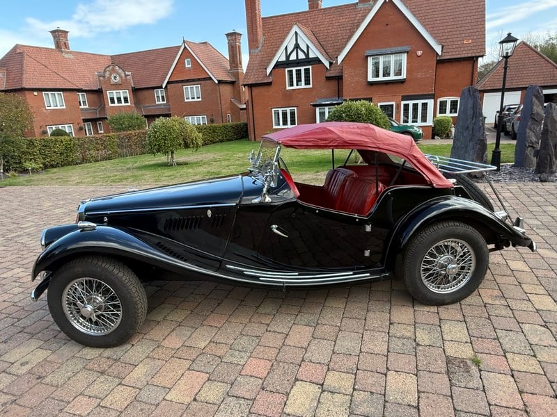 1953 MG TF - 2 1953 MG TF - 2