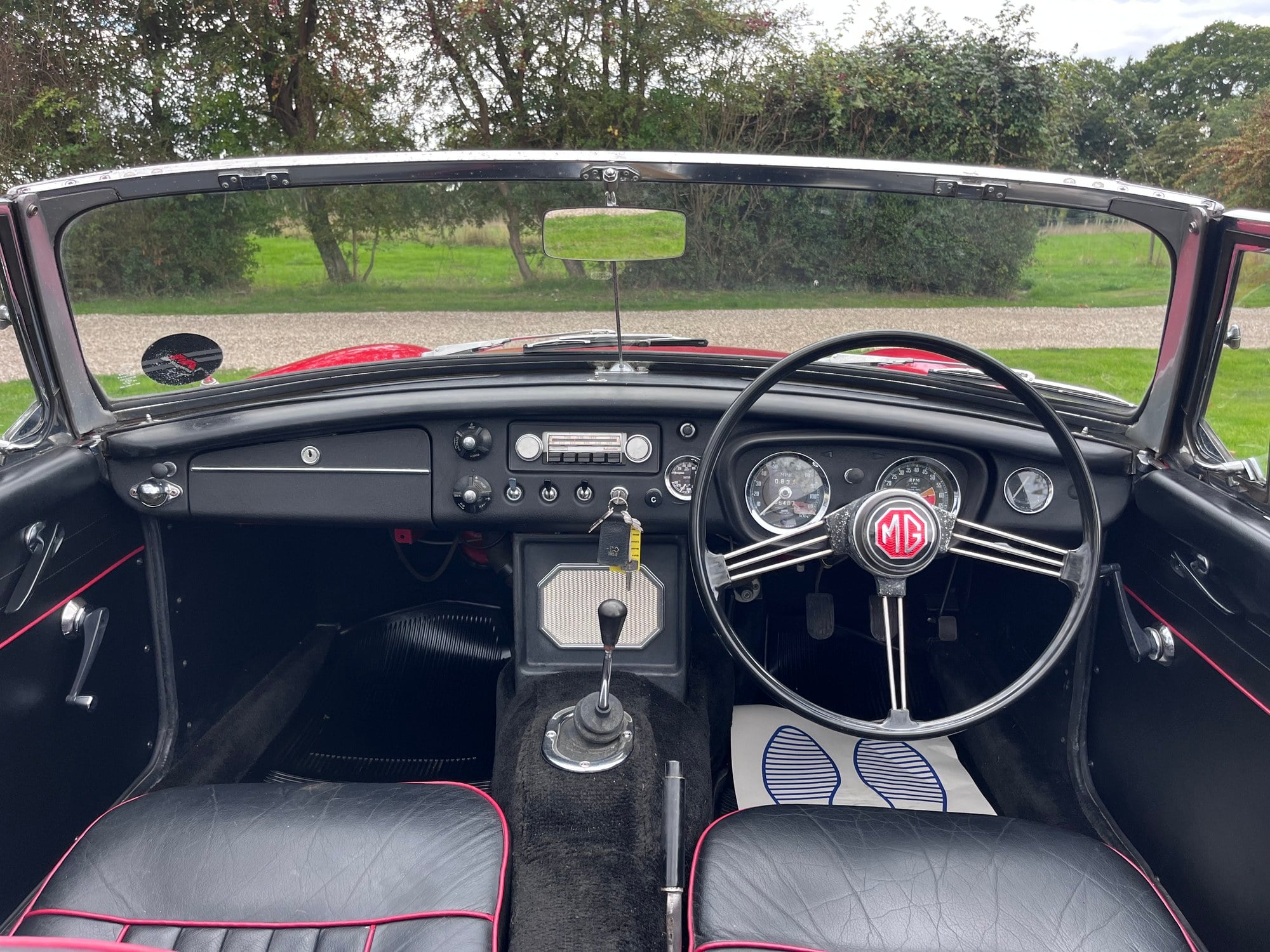1966 MG ROADSTER ONE PREVIOUS OWNER FROM NEW, foto 10