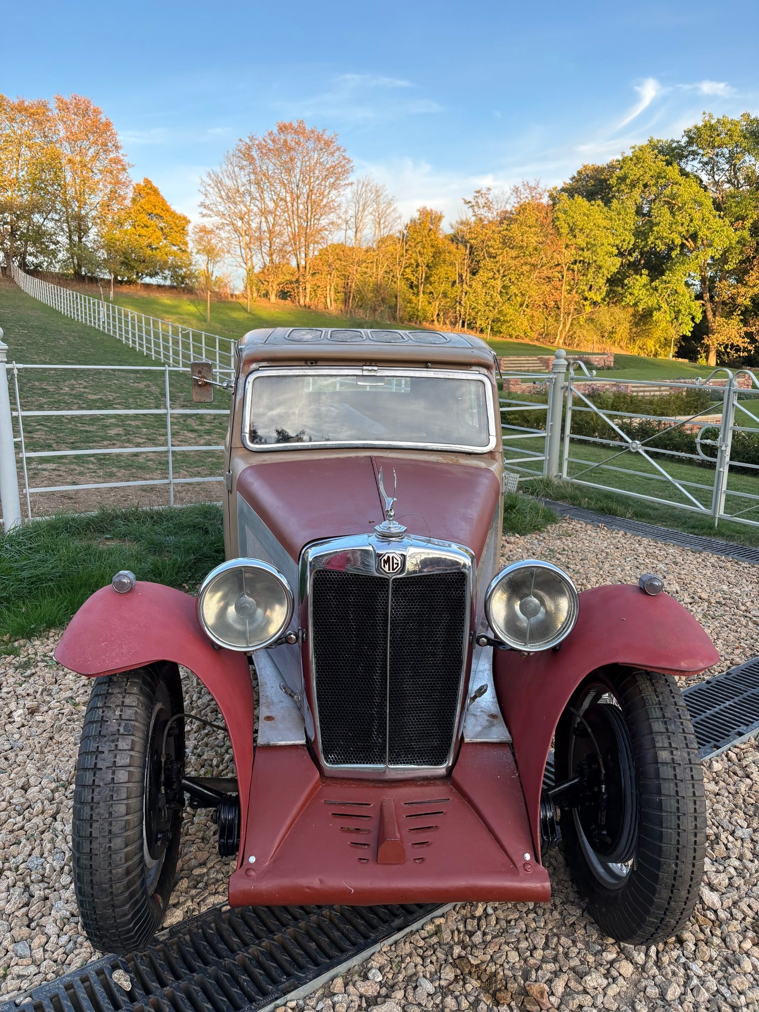 1933 MG Magnette K1 Saloon, foto 2
