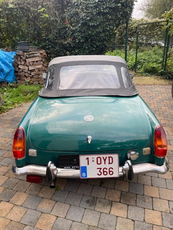 1973 MG MGB - 2 1973 MG MGB - 2