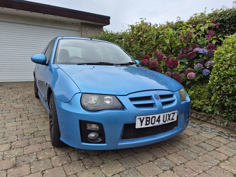 2004 MG ZR - 2 2004 MG ZR - 2