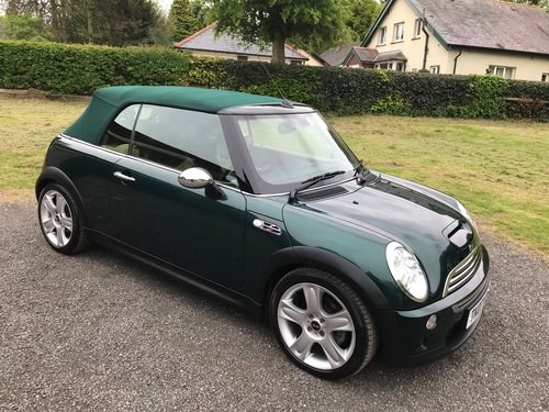 2007 MINI COOPER 'S' CONVERTIBLE GREEN/TAN 26K STUNNING!! VENDU