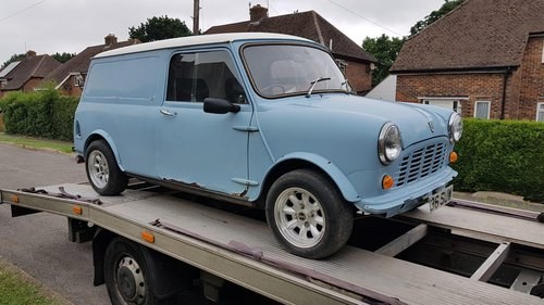 1983 MINI VAN , OPEN TO OFFERS VENDUTO