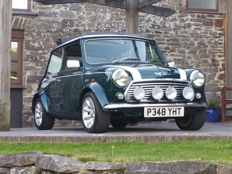 Lovely Mini Cooper Sport With Factory Fit Electric Sunroof