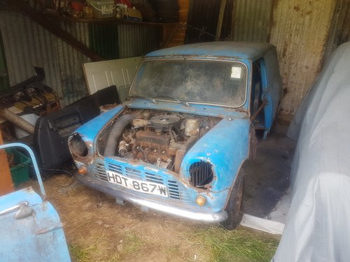 1980 Mini van "barn find" for restoration For Sale