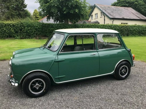1965 MK1 MORRIS MINI COOPER GREEN/WHITE CONCOURS SHOW CAR!! VENDU
