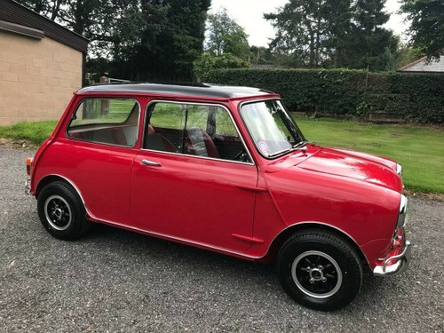 1966 MK1 AUSTIN MINI COOPER RED/BLACK CONCOURS SHOW WINNER!! VERKAUFT