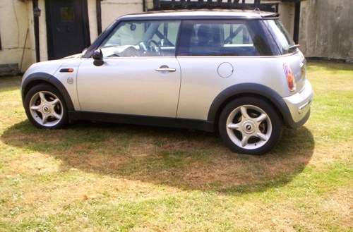 2003 Mini 1 lady owner 3000 like new For Sale