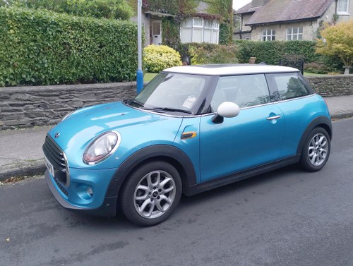2015 Mini Cooper Hatchback For Sale by Auction