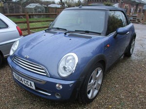 2004 SOUND DRIVER THIS COVERTBLE MINI  ROOF WORKING WELL MAY MOT In vendita