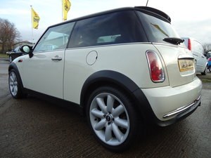 2006 LOVELLY LOW MILEAGE MINI COOPER 1.6 @ ONLY 31,170 SOLD