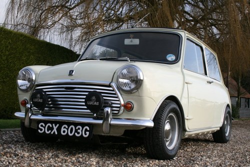 1969 Morris Mini Cooper MK2 in excellent Condition Throughout For Sale