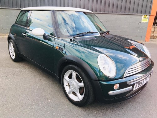 2004 MINI Cooper CHILI - Air Conditioning- Only 79k Miles  For Sale