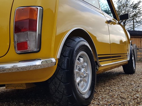 1978 Inca Yellow Mini 1275 GT On New Heritage Bodyshell. VENDUTO