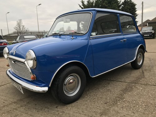 CLASSIC 1976 MINI 850 SHOWING 39,000 MILES SOLD
