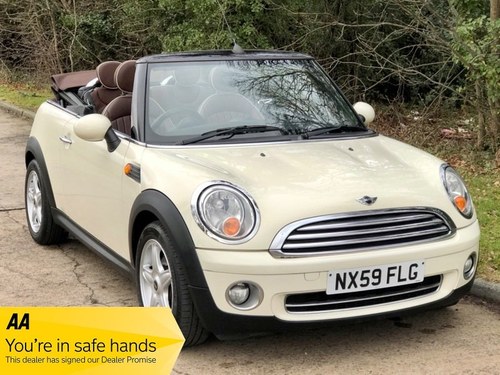2009 59 Mini Cooper Convertible - Full Lounge Leather For Sale