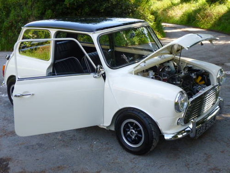 1971 Austin Mini Cooper 1275 S Replica