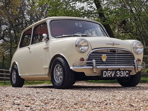 1965 Classic Old English White Morris Mk 1 Mini VENDUTO