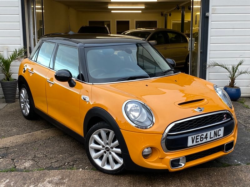 Mini Cooper SD 5 Door Hatch SAT NAV / DAB / VOLCANIC ORANGE