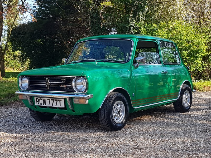 Mini 1275 GT in Factory Java Green