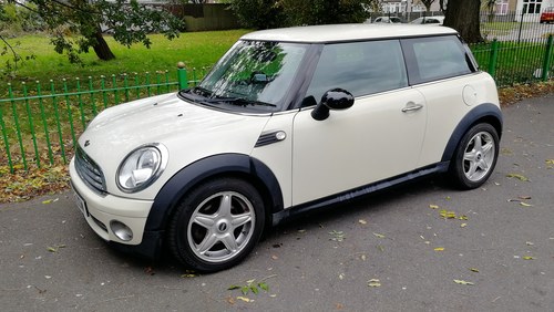 2009 Mini one 1.4l, spares or repair, no mot, one owner from new In vendita