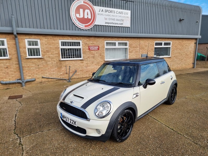 Mini John Cooper Works 2008