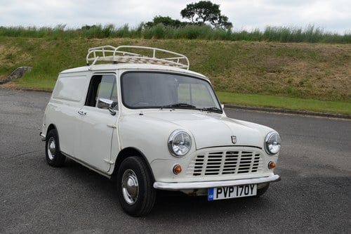 1982 MINI VAN - MUCH LOVED, PRETTY LITTLE THING, GREAT DRIVE SOLD