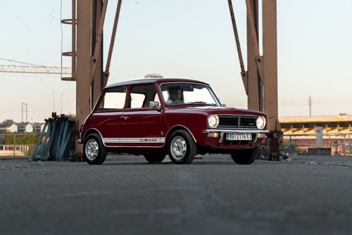 1975 Austin Mini Clubman 1275 GT In Red With White Stripes For Sale