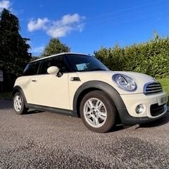 Picture of 2012/62 MINI One 1.6 Pepper White Pepper Pack Service Histor - For Sale