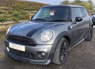 Picture of 2010 MINI One Graphite 1.6 with JCW bodykit, Full Leather &